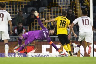 Fassnacht marque sur penalty KEYSTONE/ANTHONY ANEX